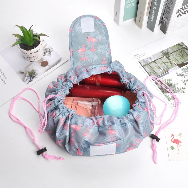 6065 Portable Makeup Bag widely used by women for storing their makeup  equipment and all while travelling and moving.